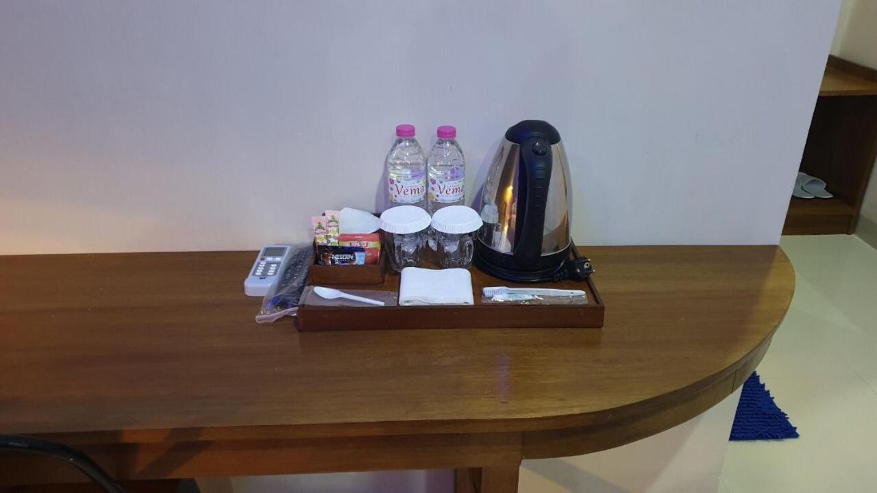 Oasis Hotel Ampana Екстериор снимка